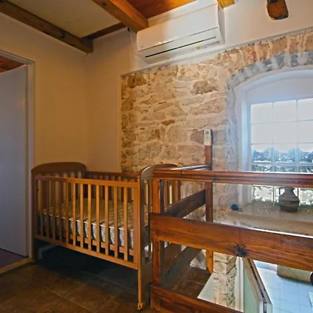 Comfortable With Pool And Garden Holiday home *