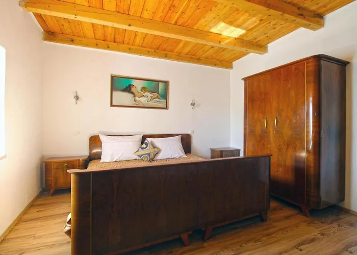 Feriehus Comfortable With Pool And Garden